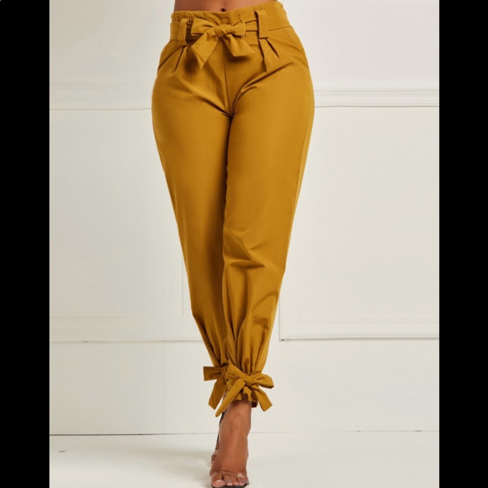 LAST PAIR 🤩 Mustard Cropped High Waist Pants - Picture 2 of 5